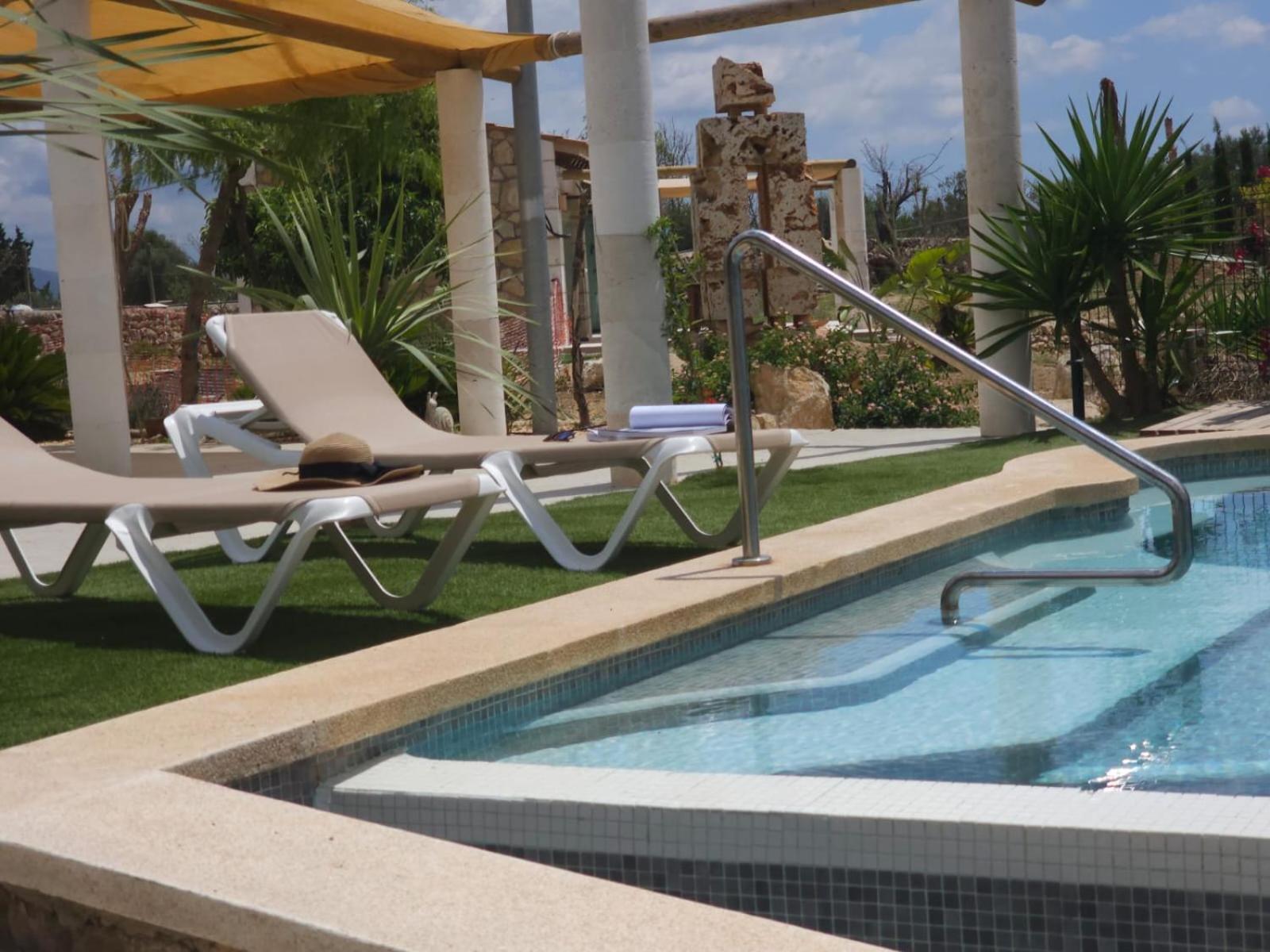 Es Raco De Maria Hotel María de la Salud